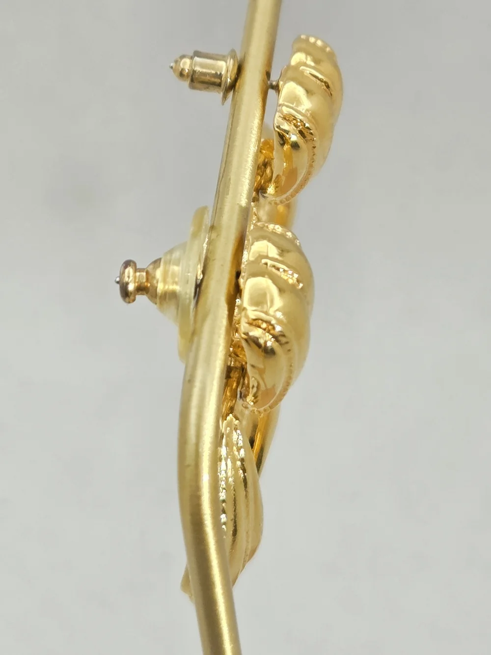 Vintage Anne Klein Gold Tone Ribbed Door Knocker Dangle Earrings Post Back